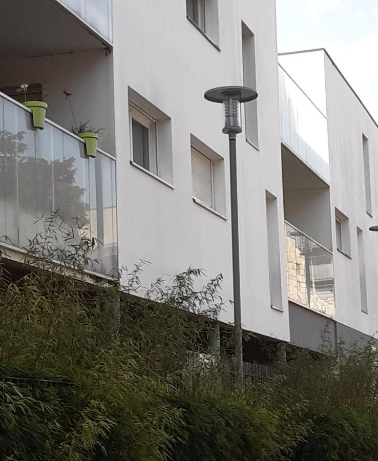 Residence Appart Centre Ville Lorient Calme Garage Exterior foto