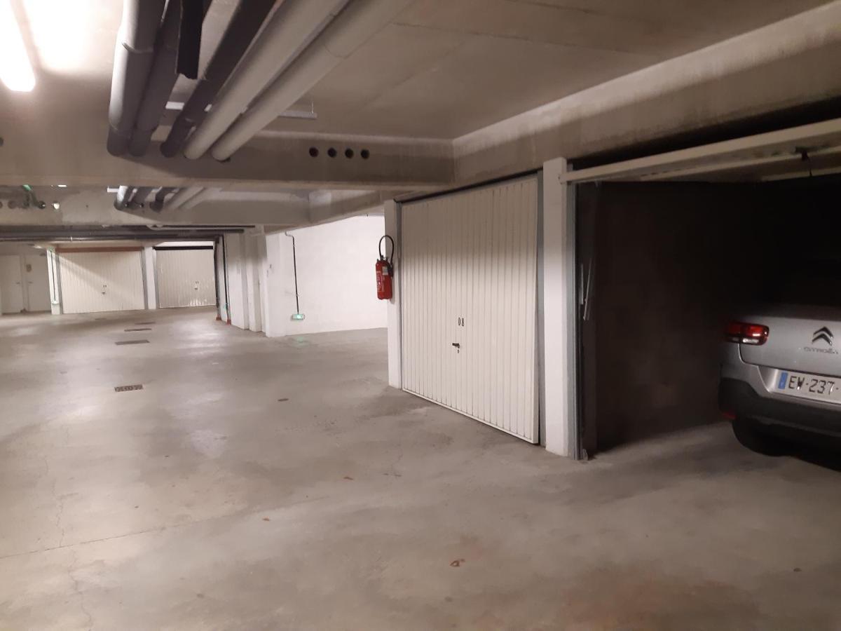 Residence Appart Centre Ville Lorient Calme Garage Exterior foto
